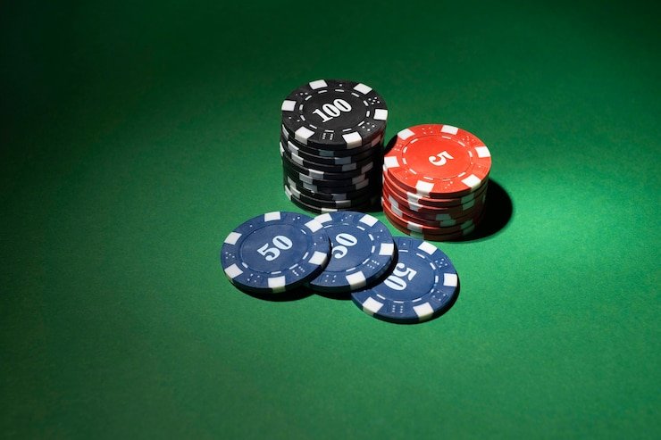 Close-up of Teen Patti cards displayed on lgosuper login table